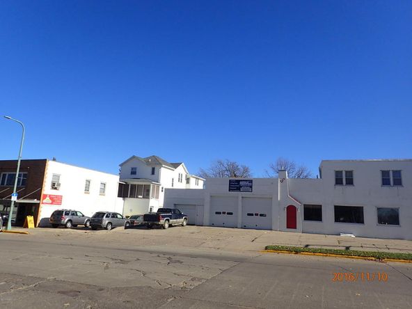 406 Downtown Plz, Fairmont, MN 56031